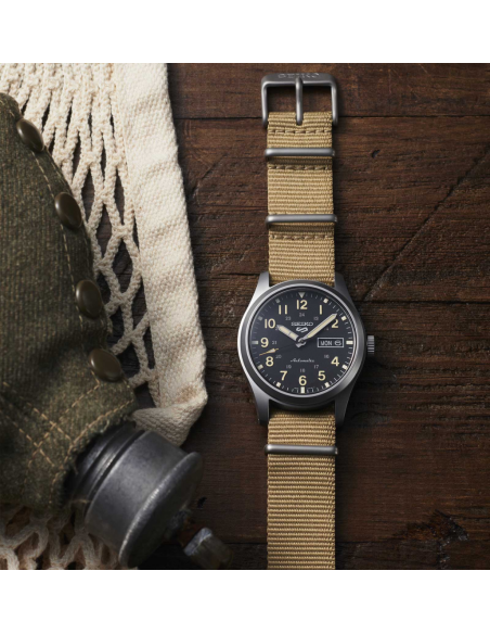 Reloj SEIKO 5 Sports Field Military Sports Crema SRPG35K1