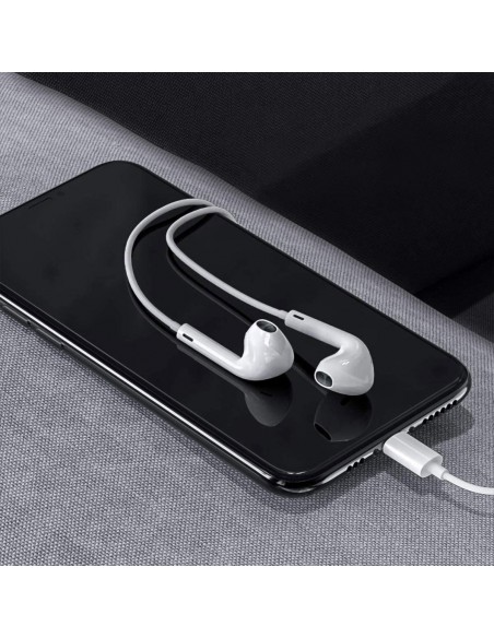 HEADPHONES FOR IPHONE WITH WIRE AND NOISE ISOLATION SUPPORT CALL VOLUME CONTROL